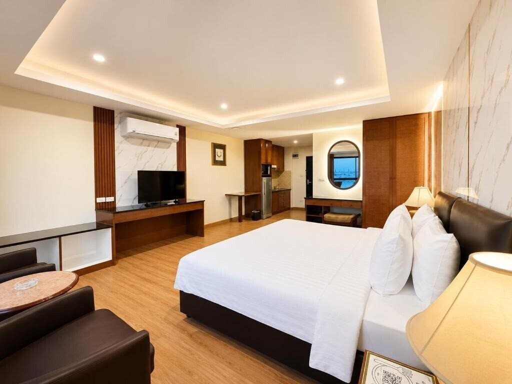 Панорама Nova Park Hotel 3*