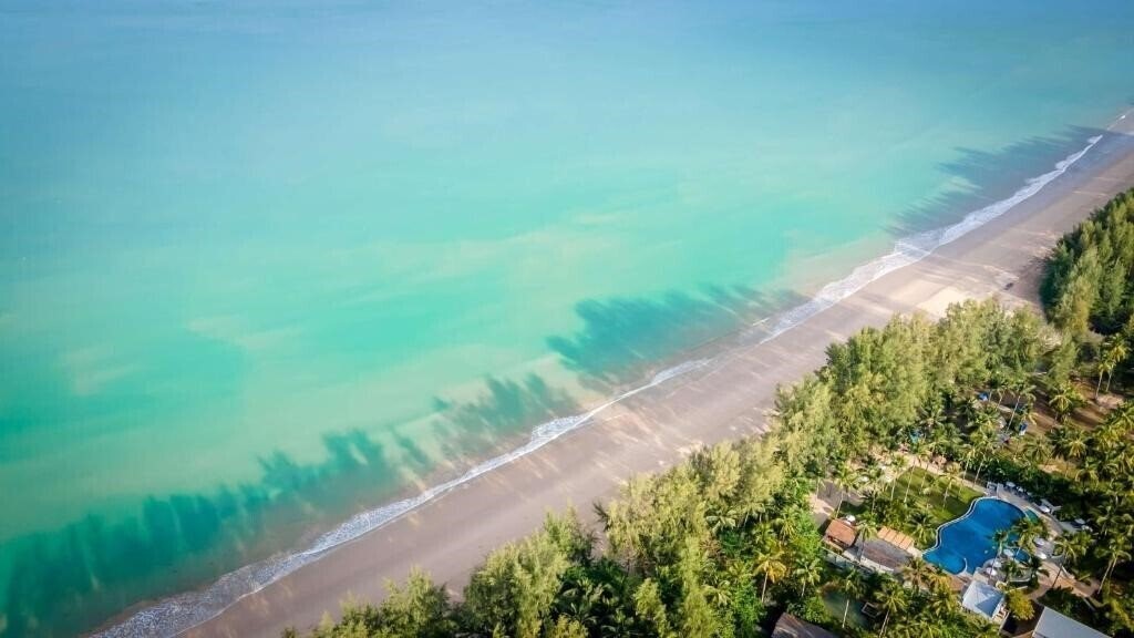 Вид Manathai Khao Lak 4*