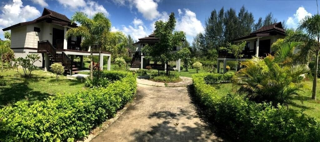 Территория The Hip Resort 3*