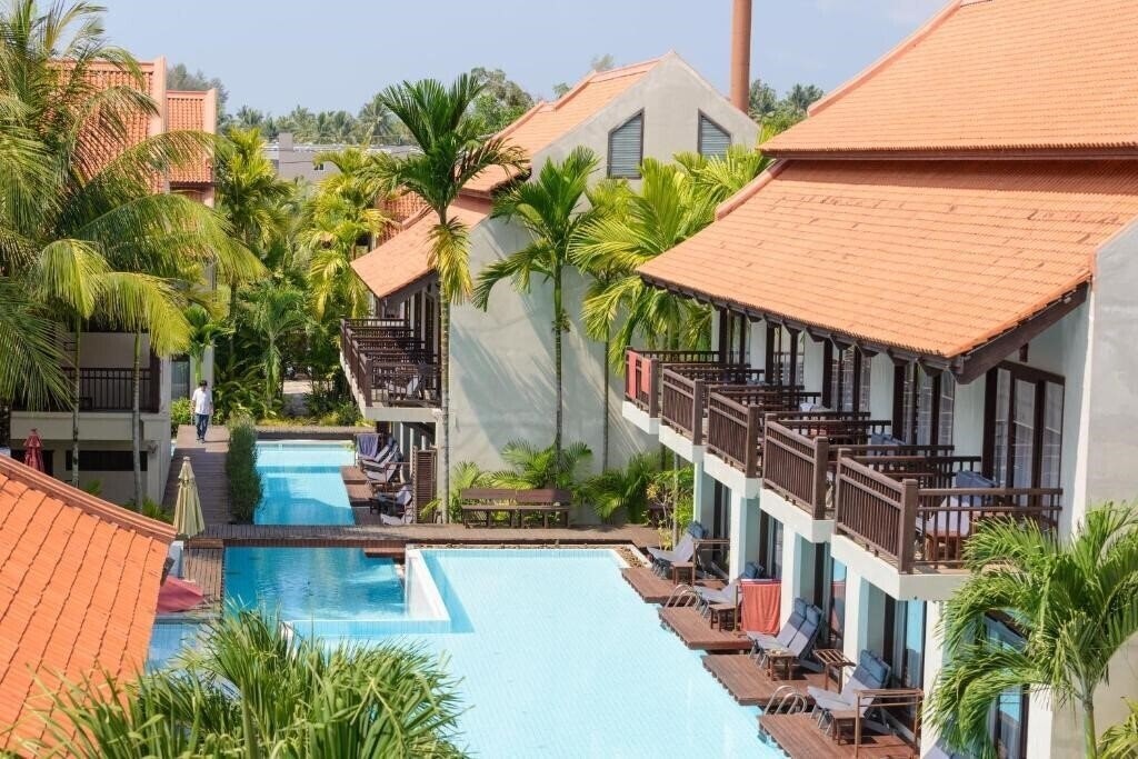 Территория Khaolak Oriental Resort 4*