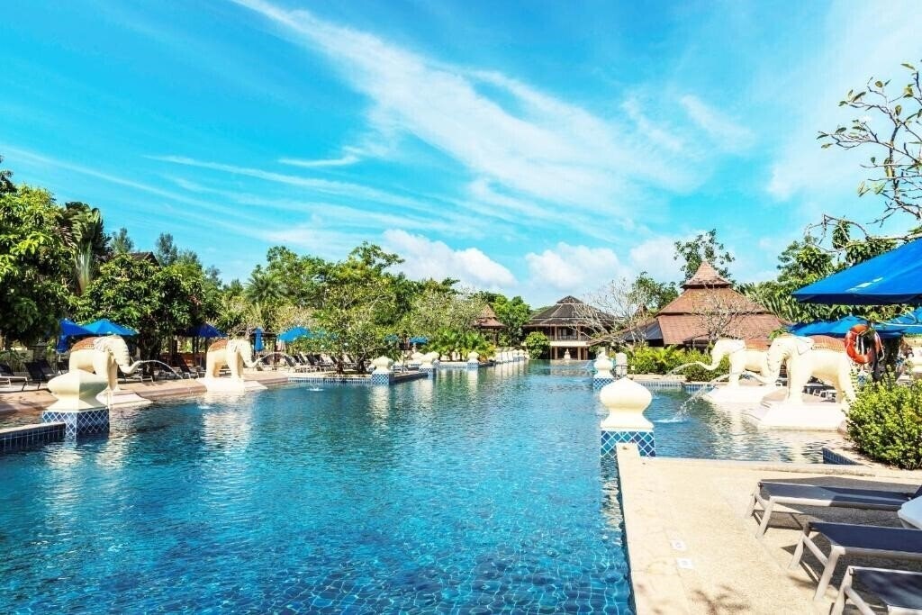 Вид Khaolak Seaview Resort & Spa 4*
