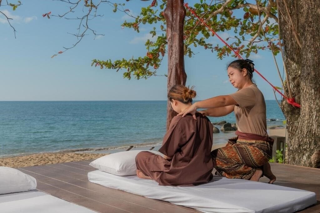 Панорама Khao Lak Wanaburee Resort 4*