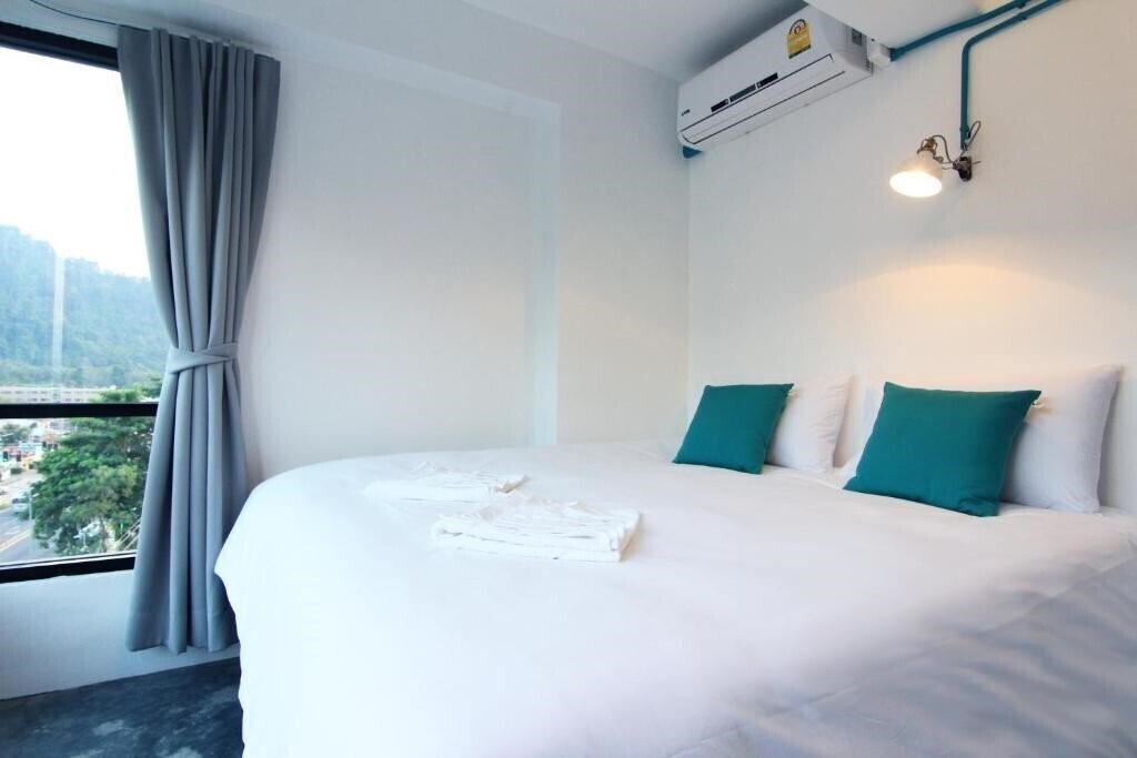 Апартаменти To Zleep Hotel Khaolak 2*