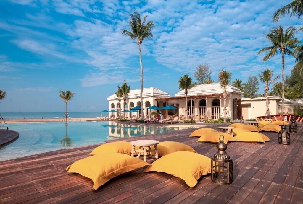 Фотография Devasom Khao Lak Beach Resort & Villas 5*