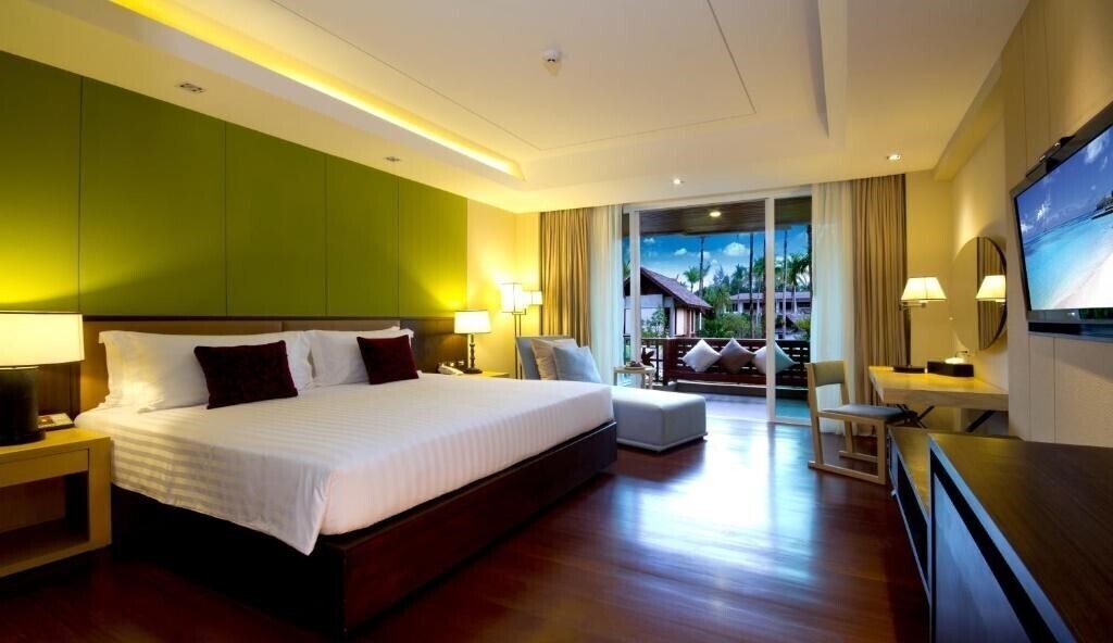 Вид Graceland Khao Lak Hotel & Resort 5*