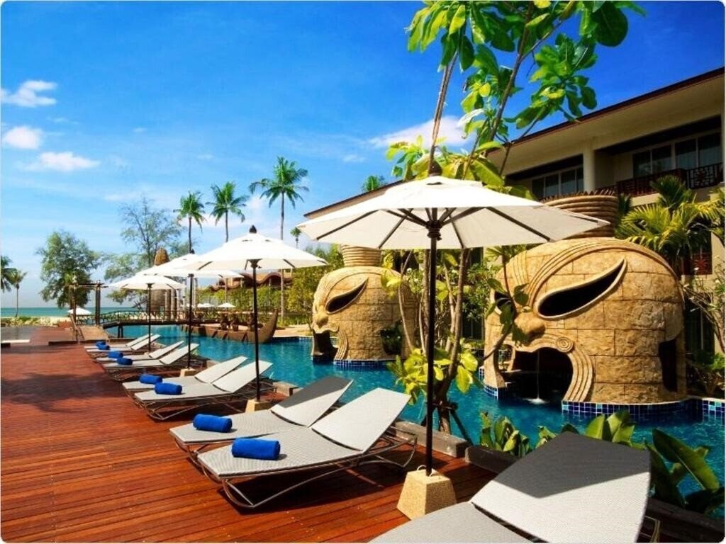 Территория Graceland Khao Lak Hotel & Resort 5*