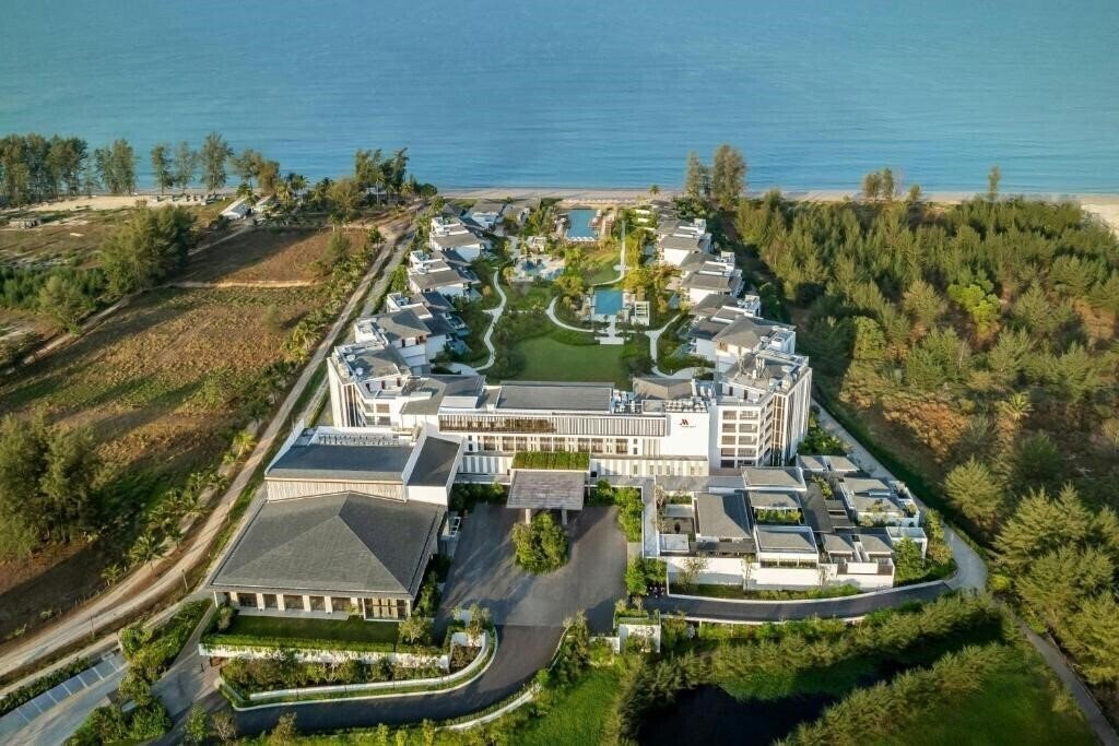 Готель Khao Lak Marriott Beach Resort & SPA 5*