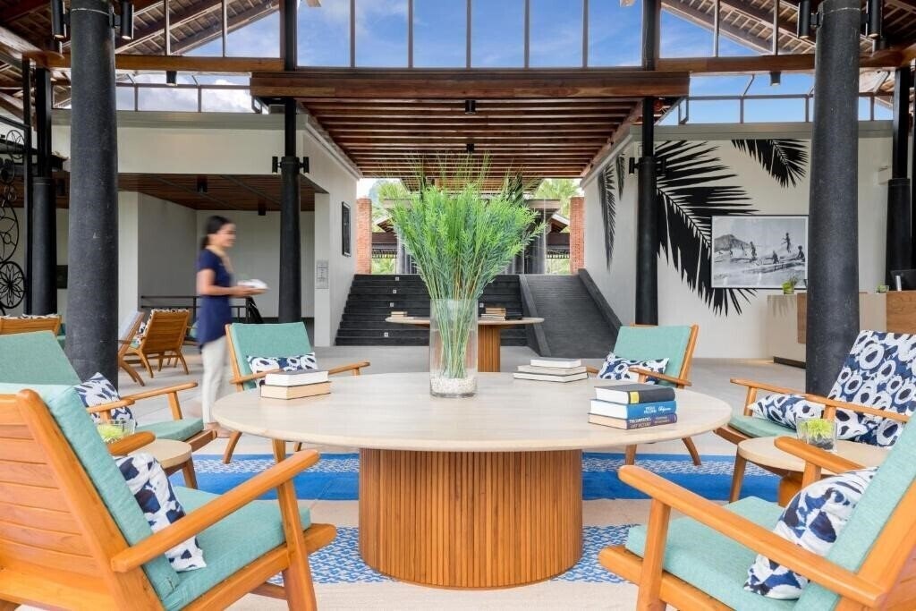 Картинка Outrigger Khao Lak Beach Resort (ex. Royal Bangsak Beach Resort) 5*