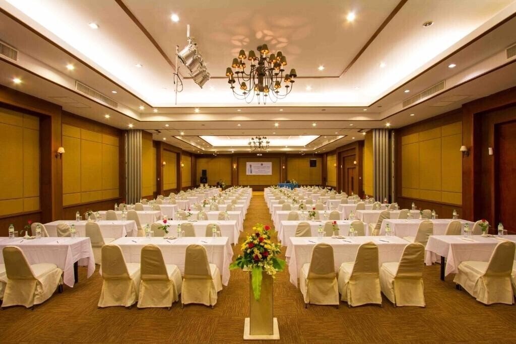 Изображение Palm Galleria Resort 3*