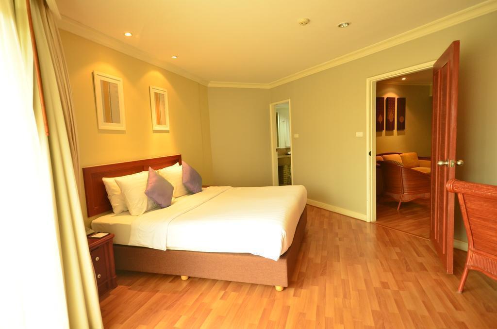 Апартаменты Imperial Hua Hin Beach Resort 3*