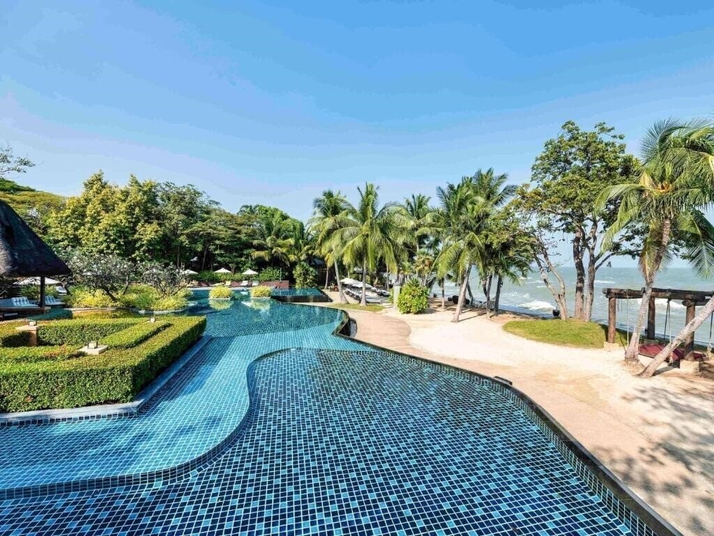 Вид Movenpick Asara 5*