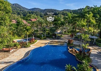 Отель Phi Phi Erawan Palms Resort 3*