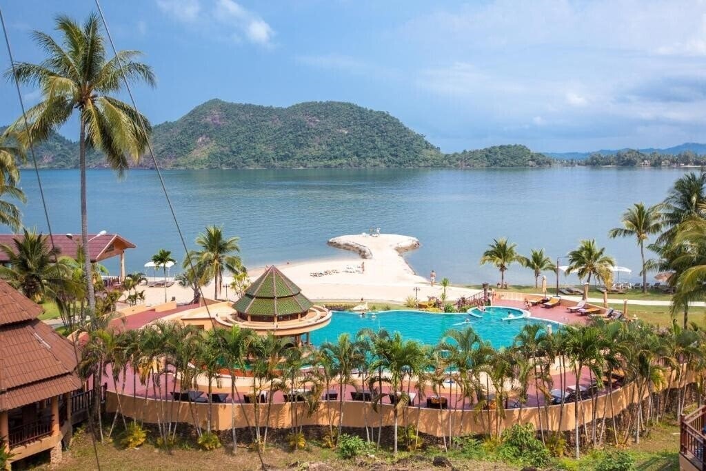 Вид The Aiyapura Koh Chang 4*