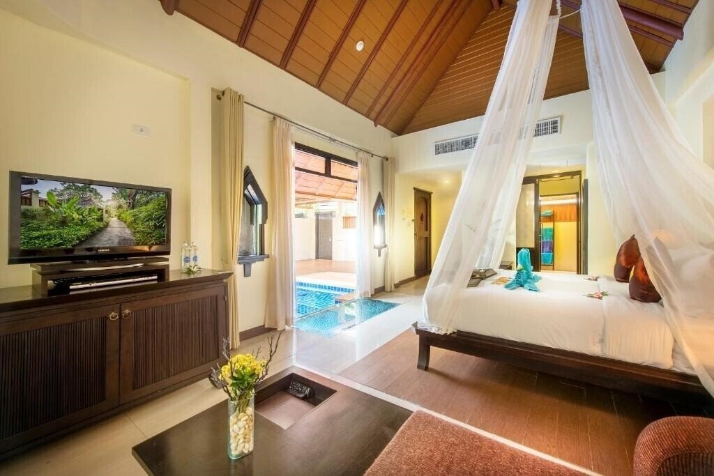 Территория Chada Beach Resort & Spa Koh Lanta 4*