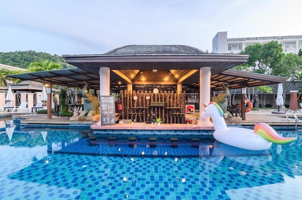 Панорама Phuket Kata Resort 3*