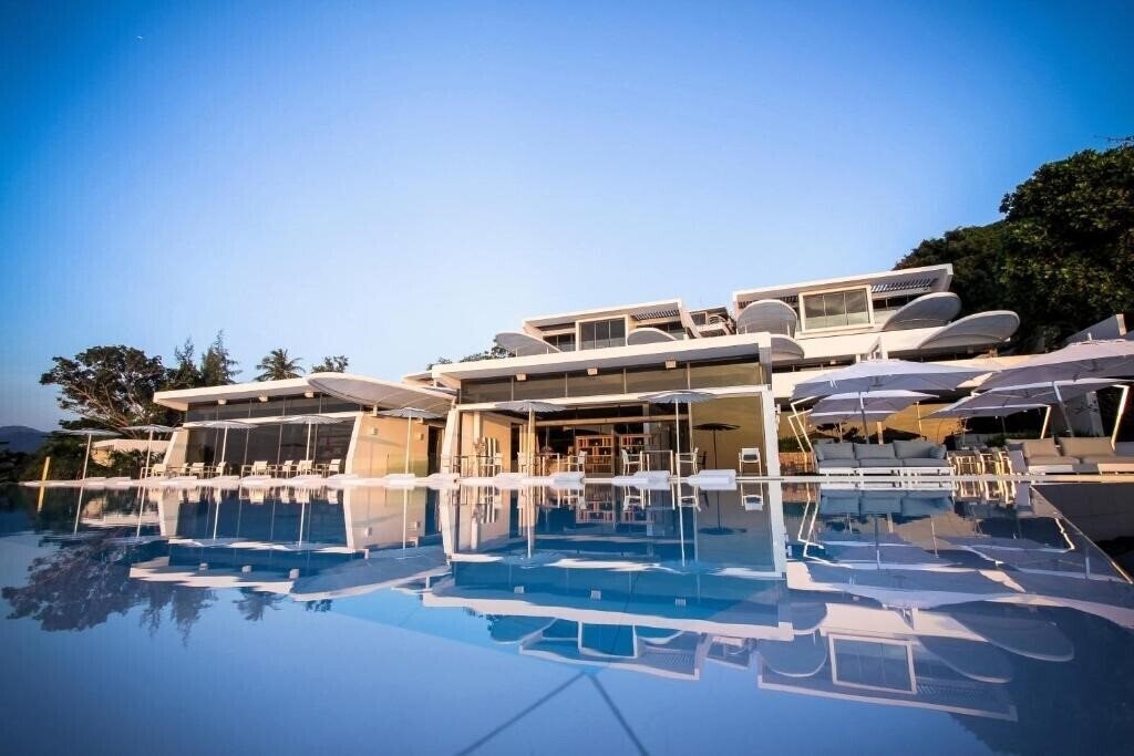 Вид Kata Rocks Resort & Residences 5*