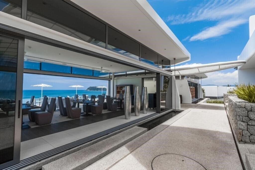 Панорама Kata Rocks Resort & Residences 5*