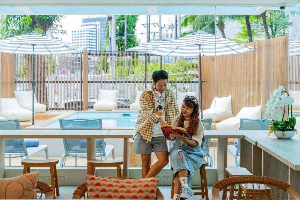 Панорама The Tint At Phuket Town 2*