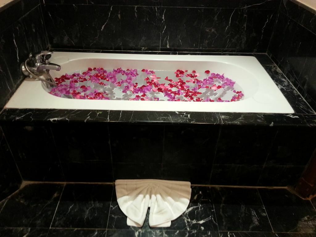 Панорама Pavilion Queen’s Bay 4*