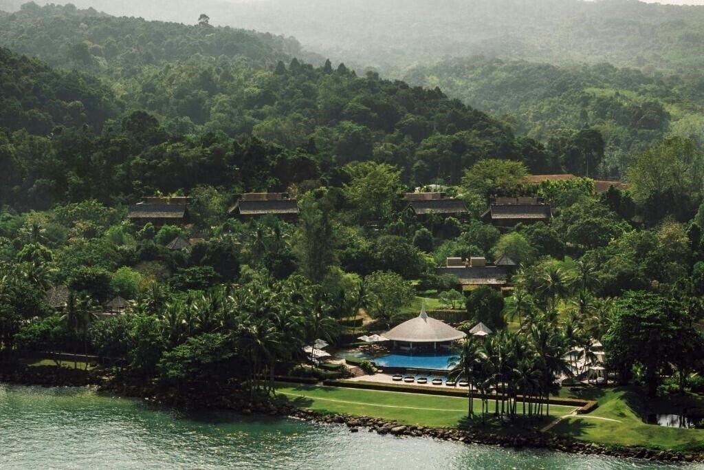 Вид Phulay Bay, A Ritz-Carlton Reserve 5*