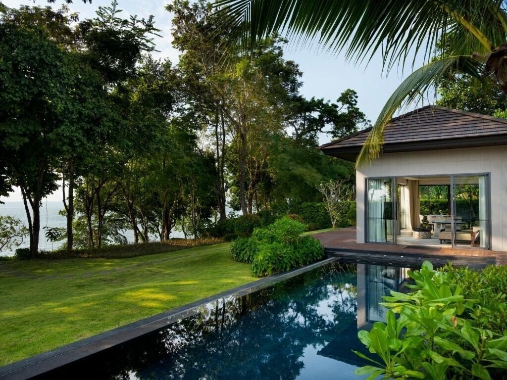 Апартаменты The ShellSea Krabi I Luxury Beach Resort & Pool Villas 5*