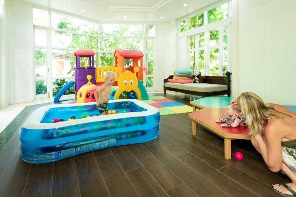 Вид Wake Up Aonang Hotel 3*