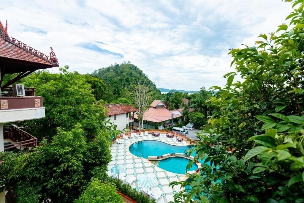 Панорама Ao Nang Bay Resort (ex. Best Western Ao Nang Bay Resort & SPA) 3*