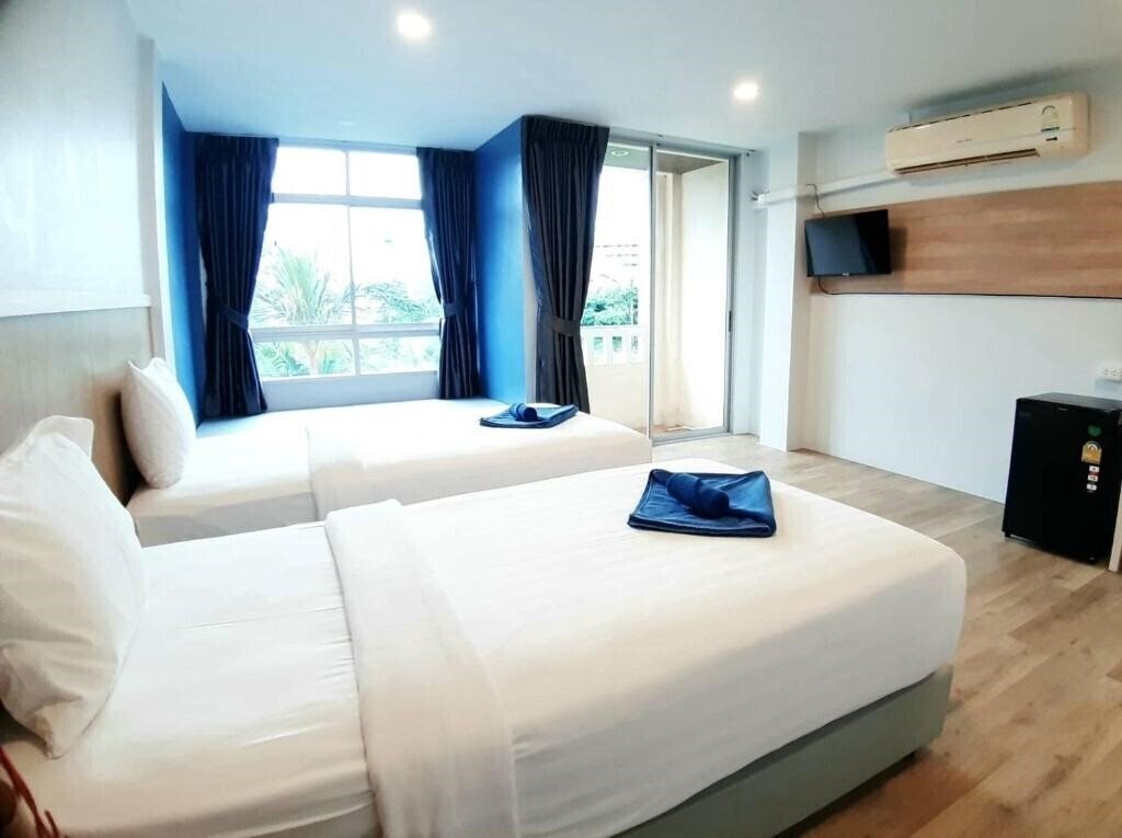 Панорама Karon Living Room 3*