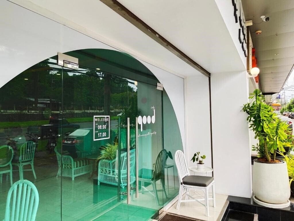 Панорама Ratana Apart-Hotel 4*