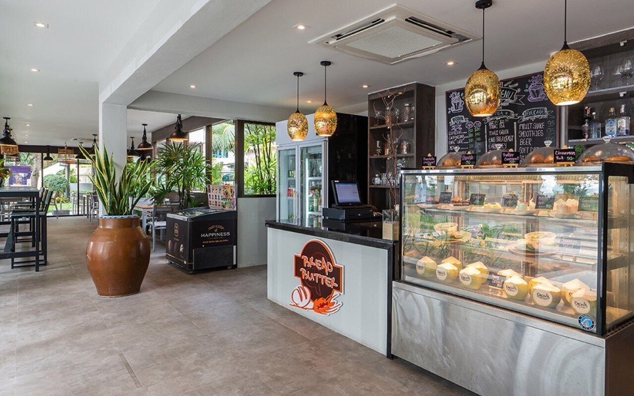 Вид Dewa Naiyang Beach Phuket 4*