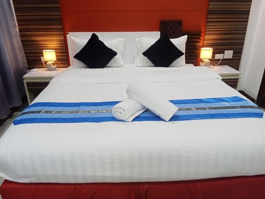 Территория Patong Max Value Hotel 3*