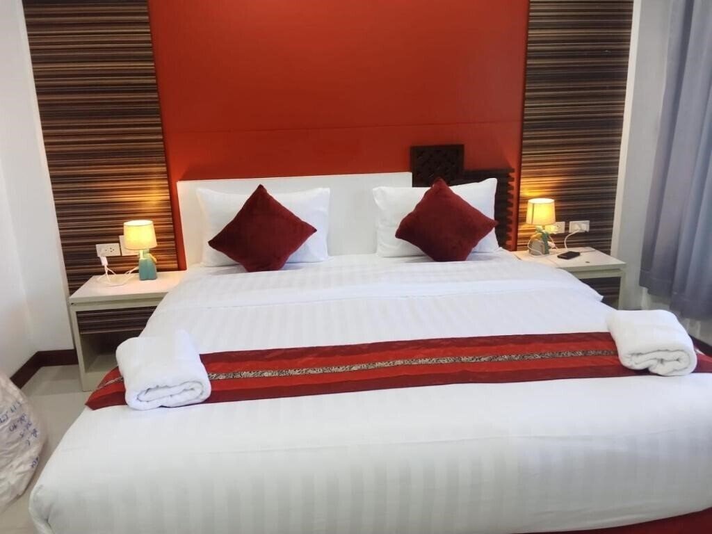 Вид Patong Max Value Hotel 3*