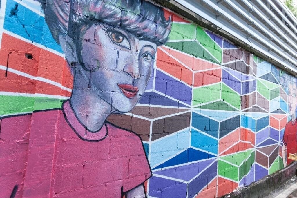 Апартаменти Armoni Patong Beach Hotel By Andacura (ex. Icheck Inn Patong) 3*