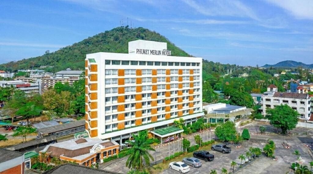 Отель Phuket Merlin 4*