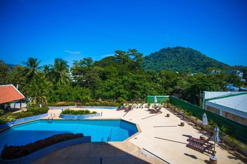 Территория Phuket Merlin 4*