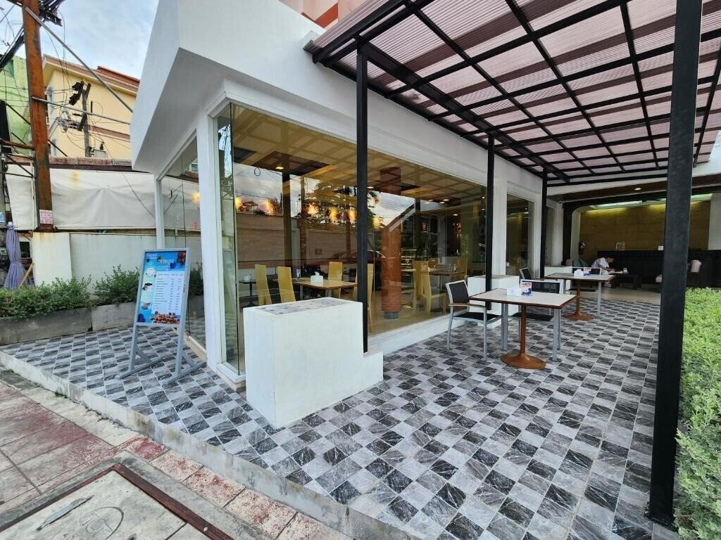 Территория Sunset Mansion 2*