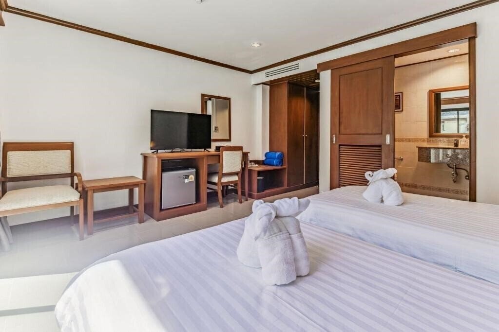 Картинка Rattana Beach Hotel 3*