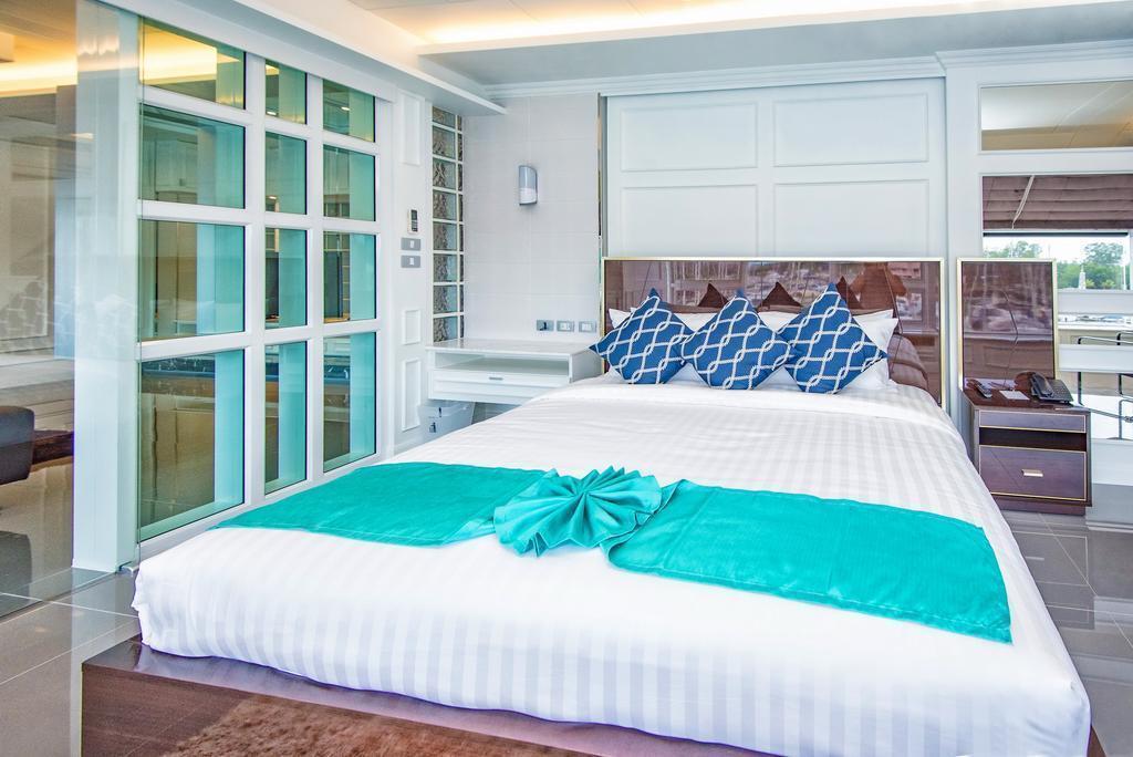 Панорама Boat Lagoon Resort 4*