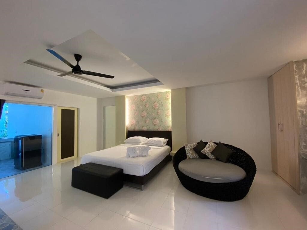 Апартаменти Surintra Boutique Resort 3*