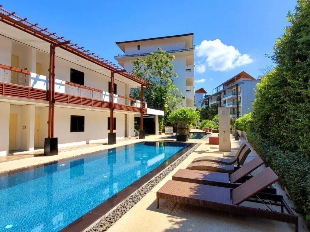 Панорама Surintra Boutique Resort 3*