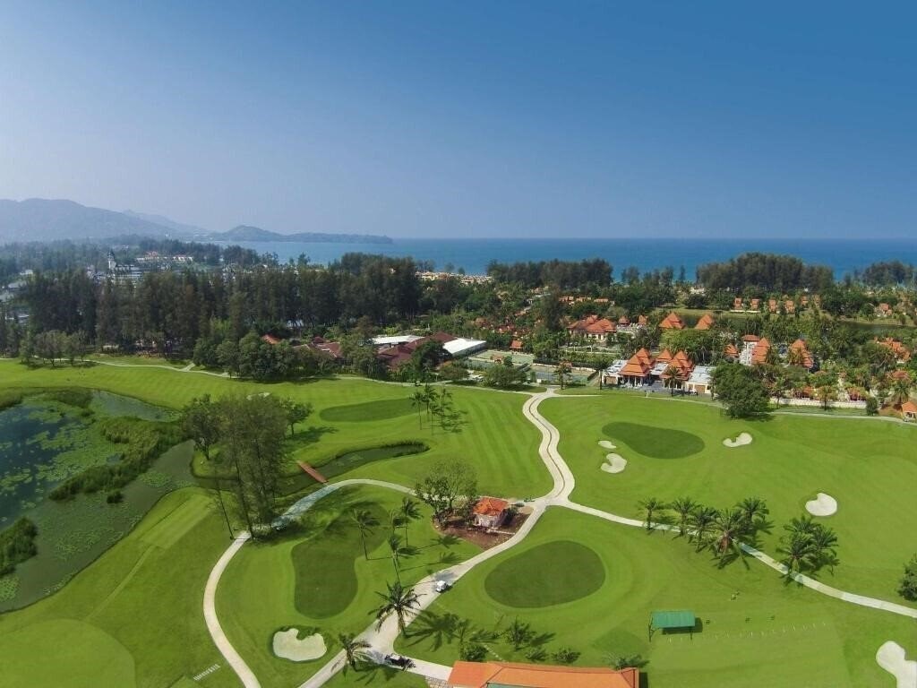 Вид Cassia Phuket 4*