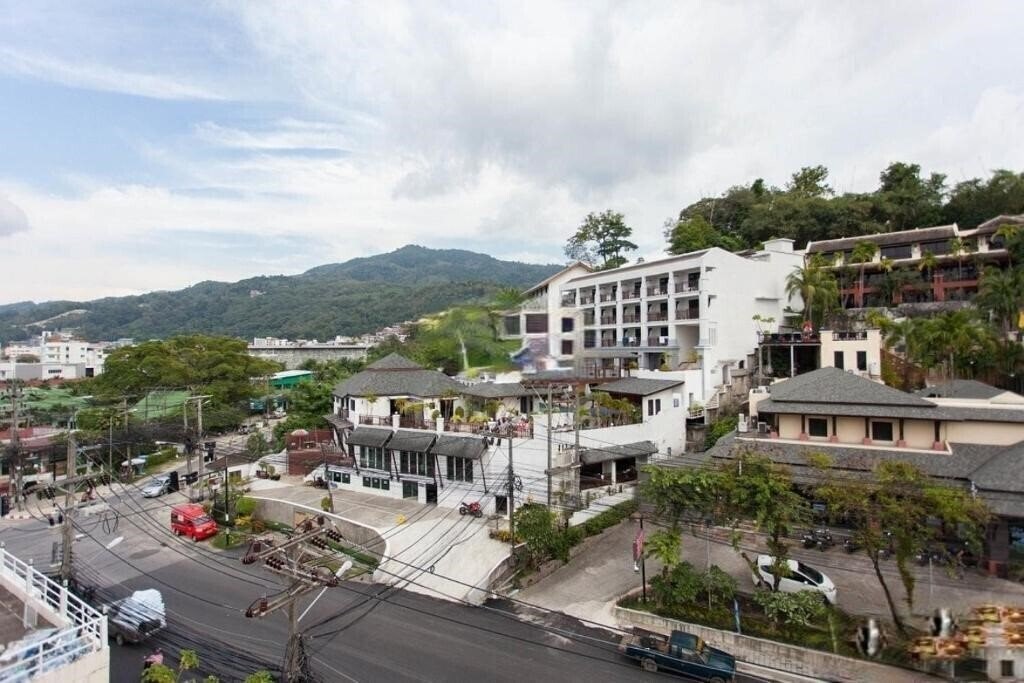 Територія Sunshine Resort Phuket 3*