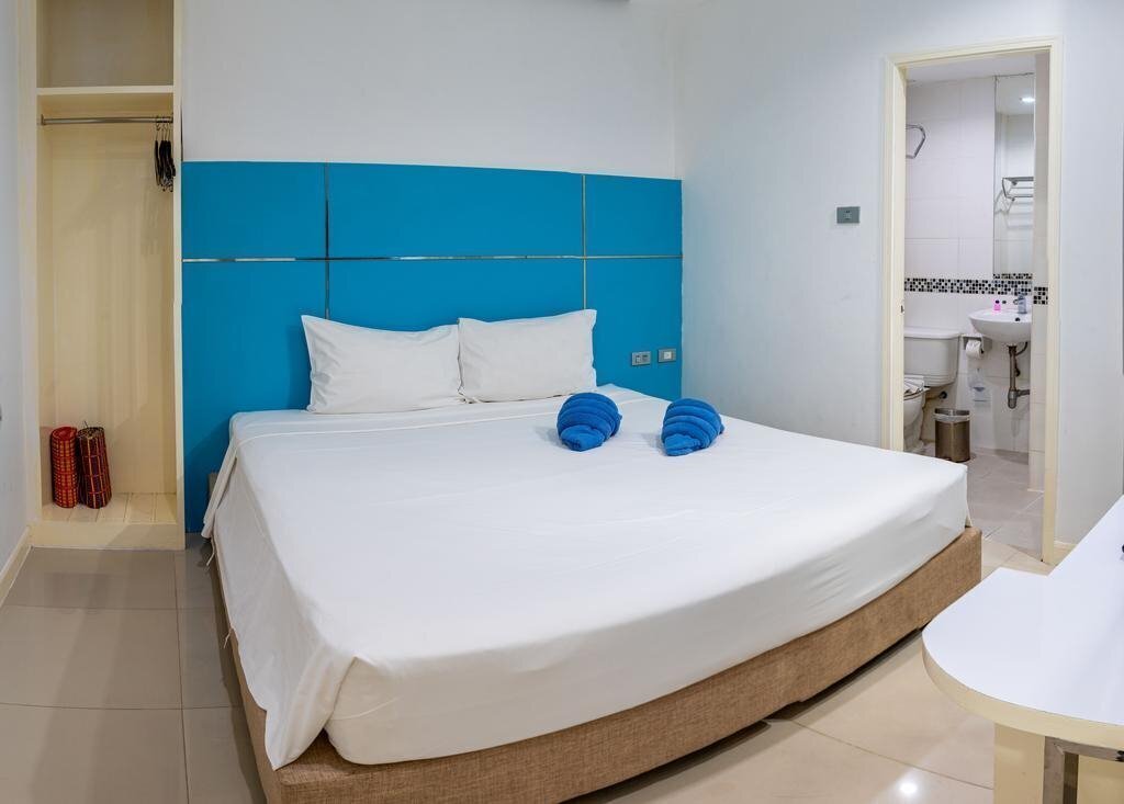 Апартаменты Tuana Patong Holiday Hotel 3*