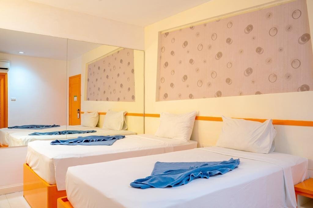 Территория Tuana Patong Holiday Hotel 3*