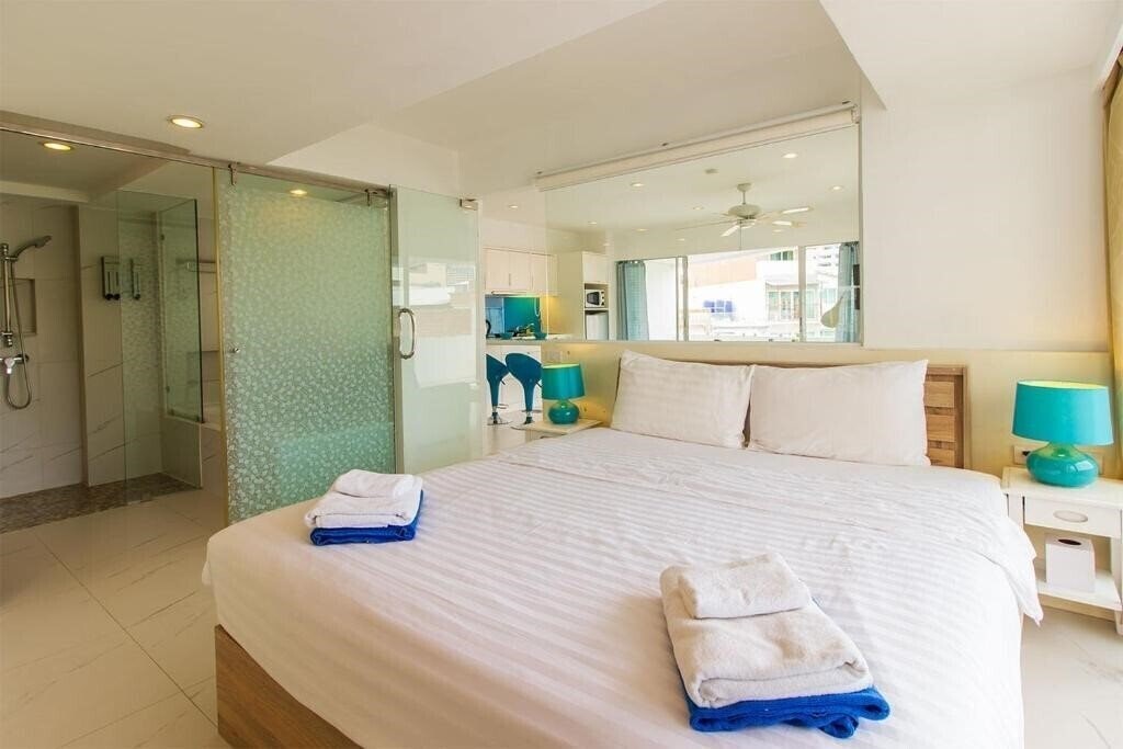 Апартаменты Patong Heritage 4*