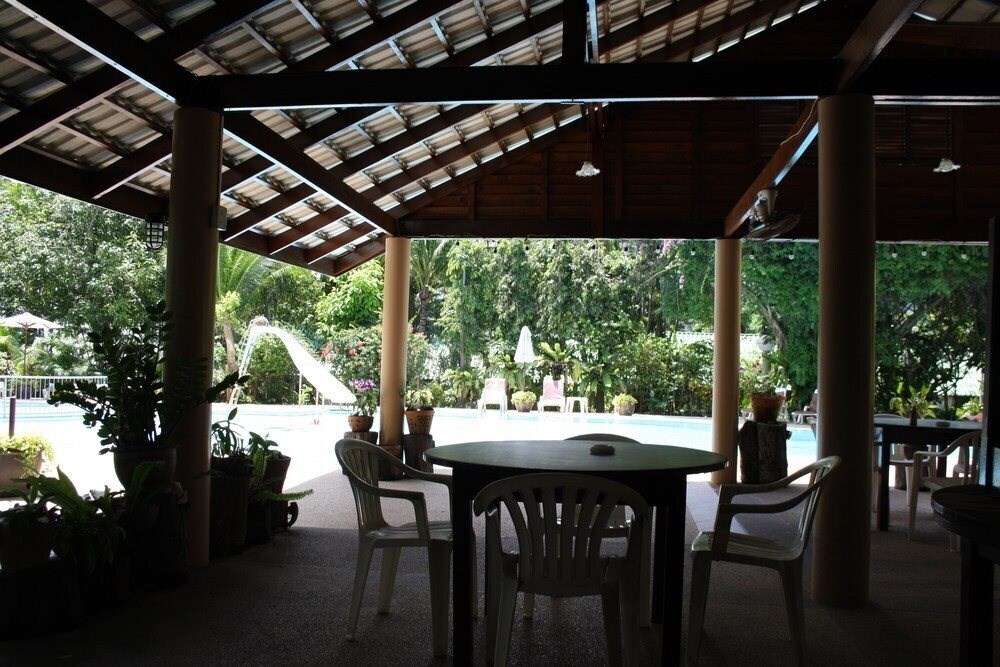 Изображение Karon Golden Sand Hotel 3*