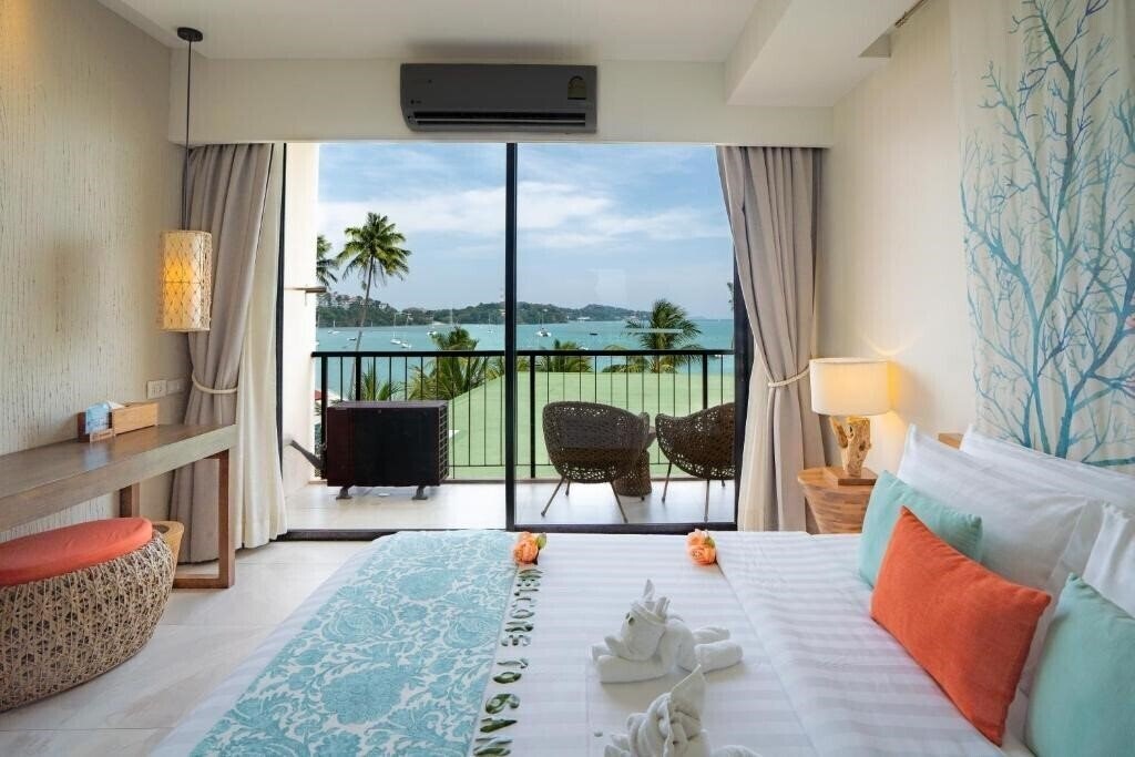 Панорама Bandara Phuket Beach Resort 4*