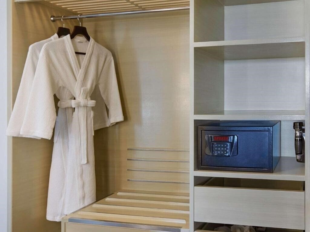 Вид Pullman Phuket Panwa Beach Resort 5*