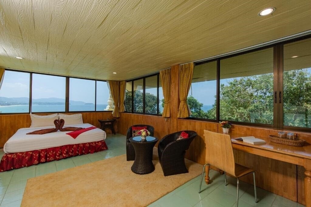 Панорама Baan Karon Hill Phuket Resort 3*