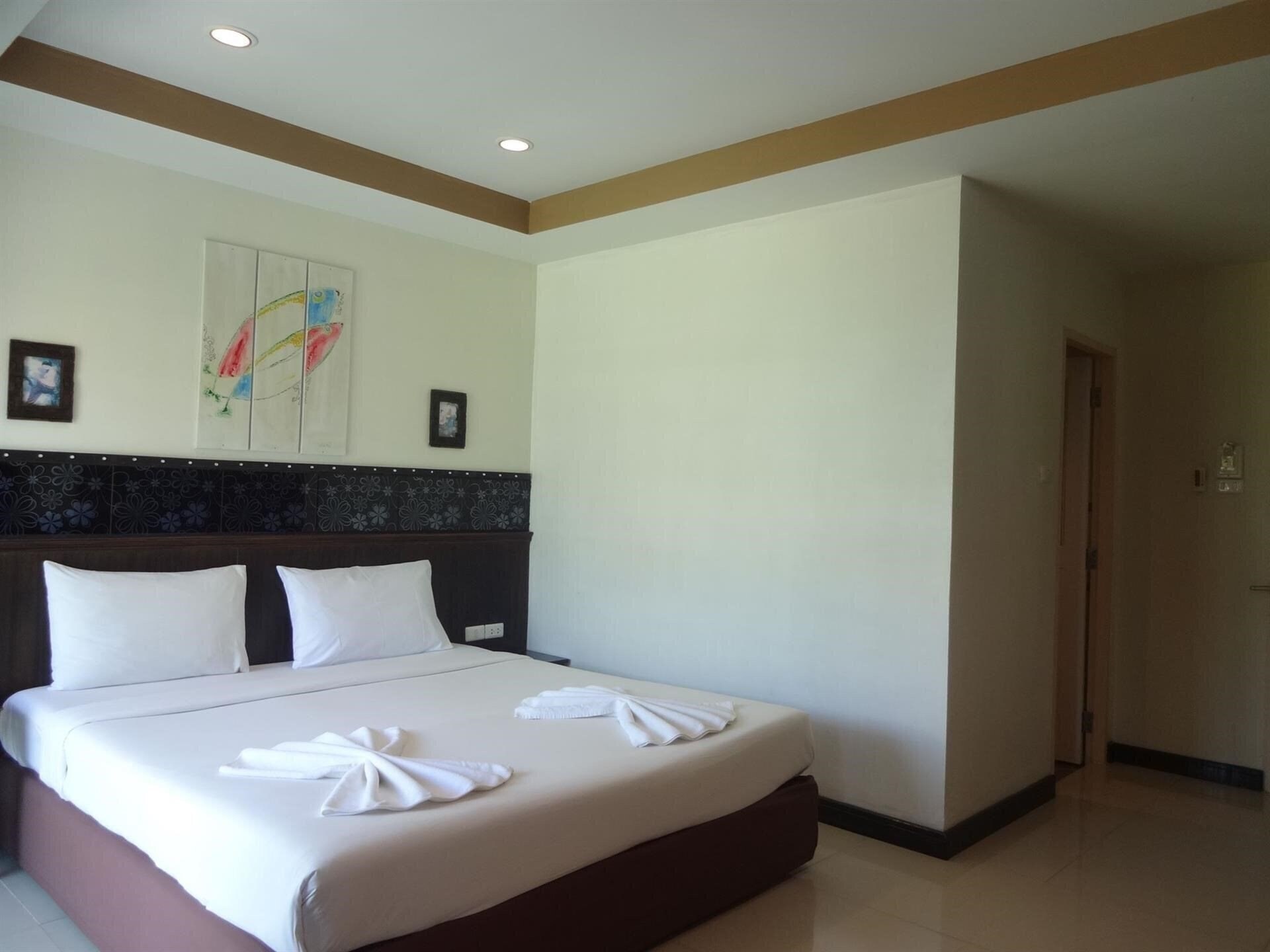 Зображення AT HOME HOTEL@ NANAI 8 3*